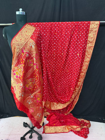 Dhupiyan silk bandhani saree Red