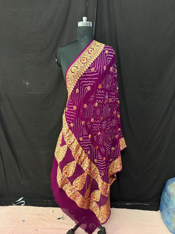 Rai bandhej magenta dupatta with minakari