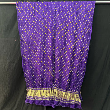 Purple bandhani dupatta