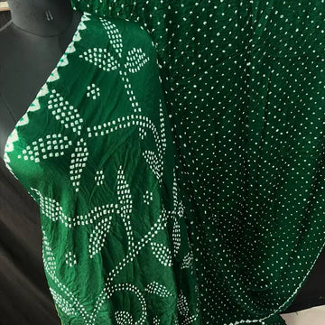 Green Bandhani saree in Pure gaji silk fine bandhej saree